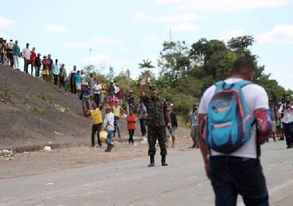 Brasil tenta permitir retorno de brasileiros da Venezuela