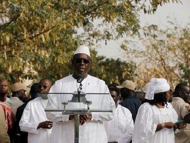 Senegal: apoiadores de atual líder comemoram números em eleição