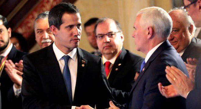 Vice dos EUA faz alerta a militares venezuelanos: \'Apoiem Guaidó